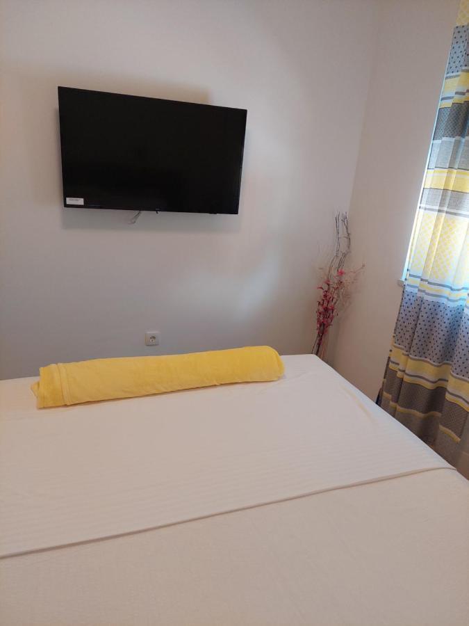 Rooms Nevenka Novi Vinodolski Exterior photo